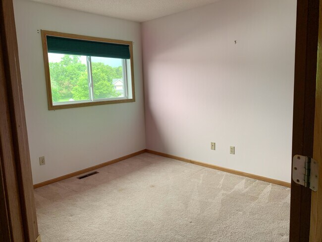 Foto del edificio - 1018 108th Ln NW