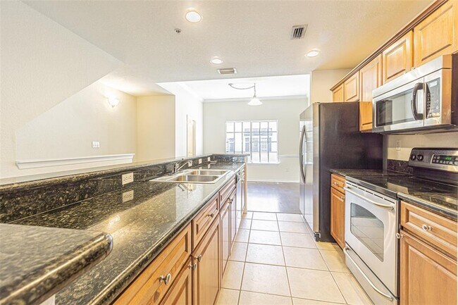 Foto del edificio - 5256 W Kennedy Blvd