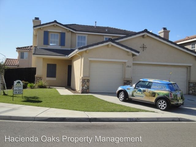 Primary Photo - 1511 Oak Crest Way