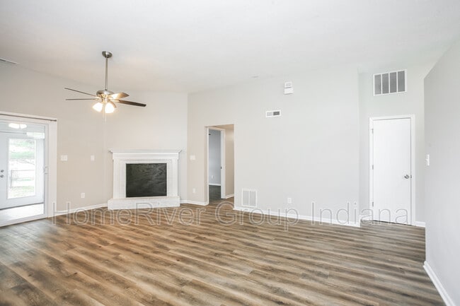 Building Photo - 6121 Jester Ct