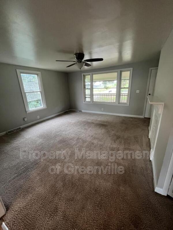 10 Owens St, Greenville, SC 29611 House Rental in Greenville, SC