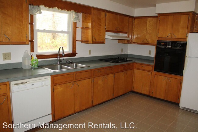 Foto del edificio - 4 br, 1.5 bath House - 469 Abel's Road