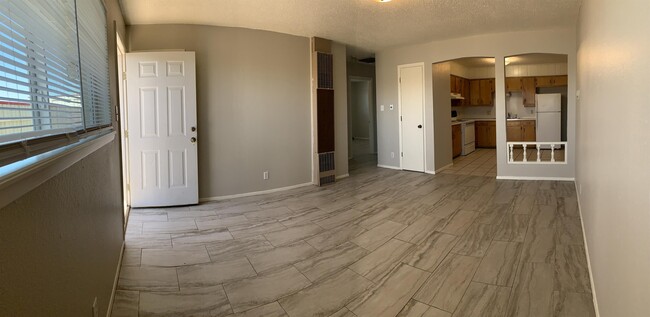 Building Photo - 3609 Sheridan St