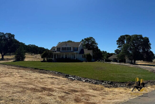 Building Photo - 5291 Bryant Rd