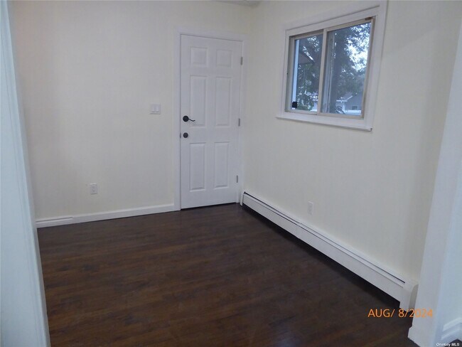 Building Photo - 11 Santam Ct