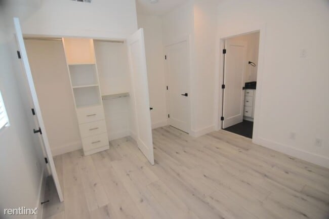 Building Photo - 3 br, 3.5 bath Townhome - 1178 Leighton Ave