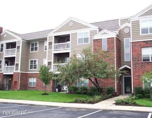 Primary Photo - 202 Glengarry Dr