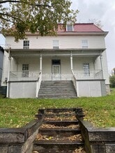 Building Photo - 817 Grayson Ave