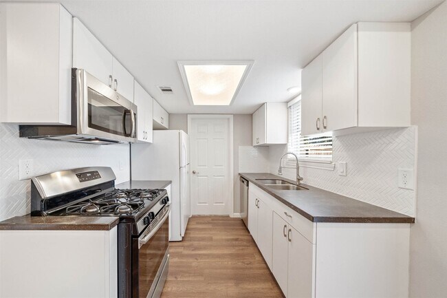 Foto del edificio - 12203 Ryewater Dr