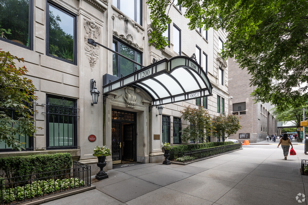 Foto del edificio - Upper Carnegie Hall