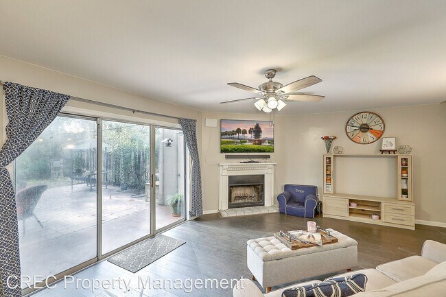 Building Photo - 2 br, 2.5 bath House - 2065 Emerald Terrace