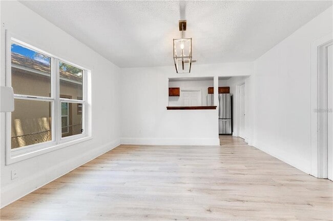 Building Photo - 1029 Colyer St