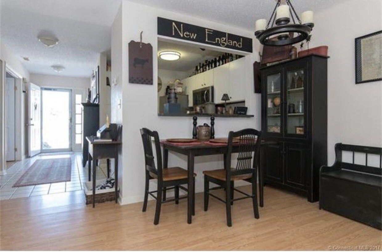 301 Country Club Ct, Rocky Hill, CT 06067 Condo for Rent in Rocky