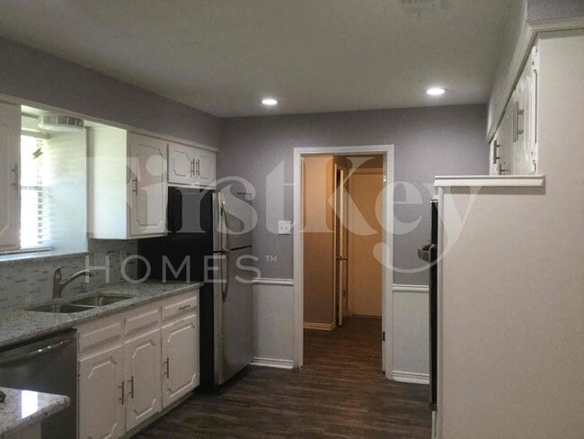 Foto del edificio - 419 Buckingham Pl