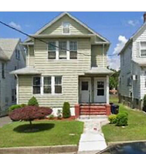 Primary Photo - 85 Humboldt St