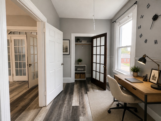 Building Photo - 91A Sheridan St Brantford ON N3T 2R3