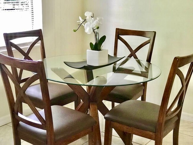 Dining Room - 922 29th St NW