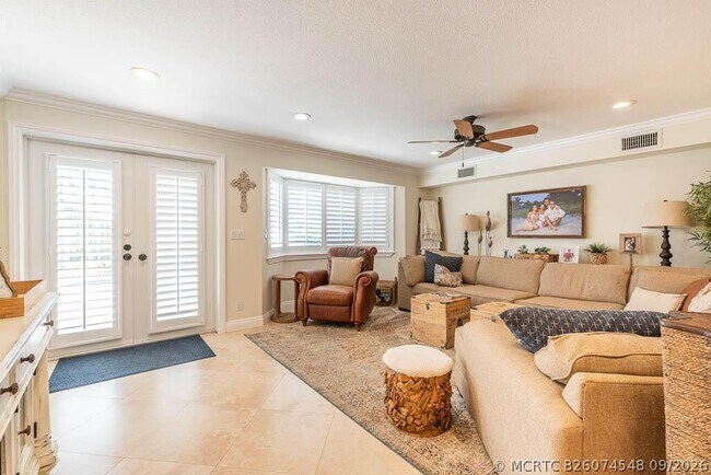 Foto del edificio - 810 SW 3rd St