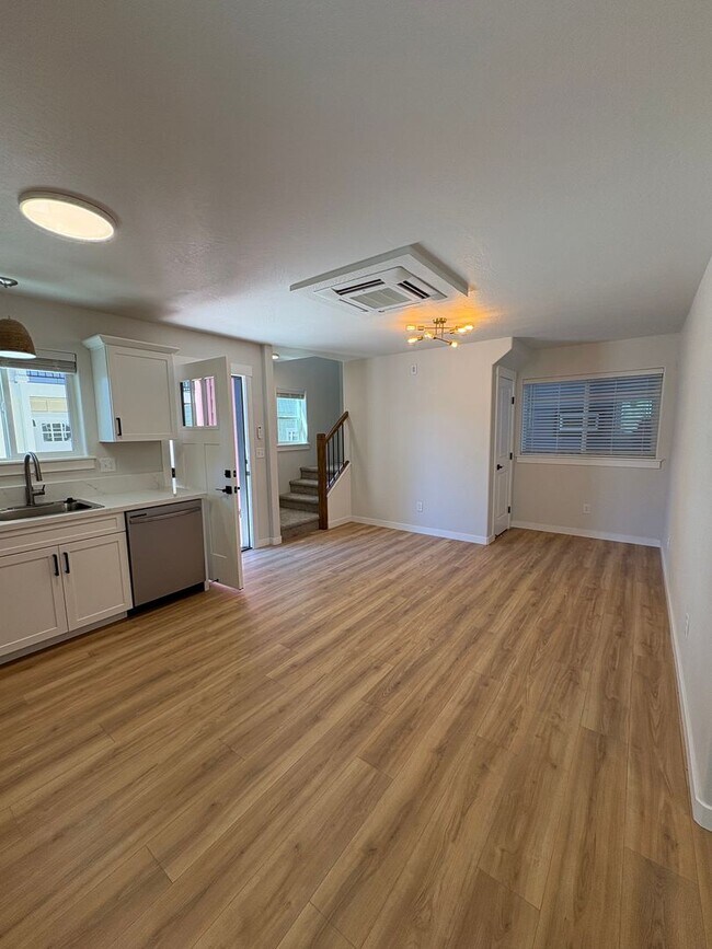Foto del edificio - New Construction 3-bedroom, 2-bathroom tow...