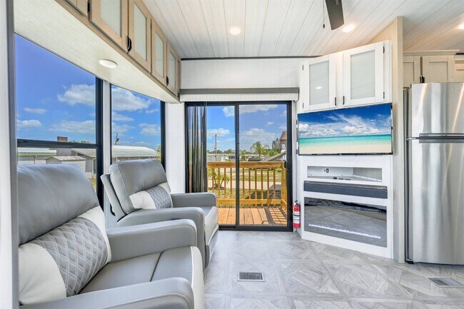 Building Photo - 1200 US Hwy 27 N