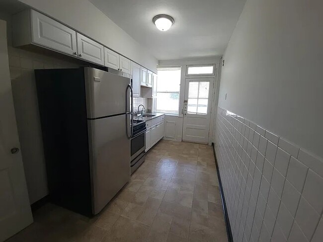 Foto del edificio - 6624 San Bonita Ave