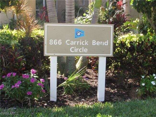 Foto del edificio - 866 Carrick Bend Cir