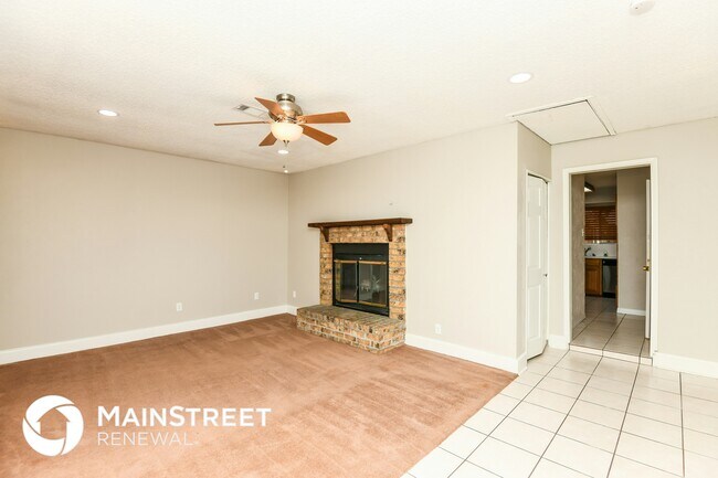 Building Photo - 1034 Meadowbrook Dr