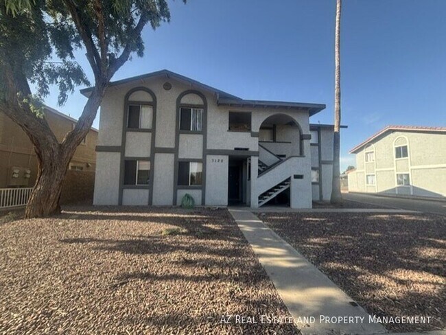 Foto del edificio - 3128 E Cicero St