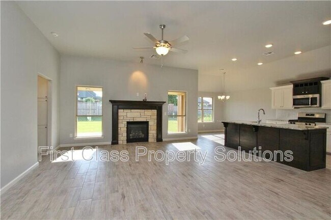Foto del edificio - 4005 Brougham Way