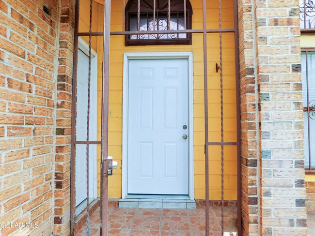 Foto del edificio - 726 Medina St