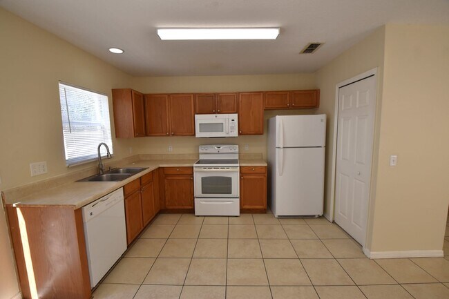 Building Photo - 1744 Sage Creek Ct