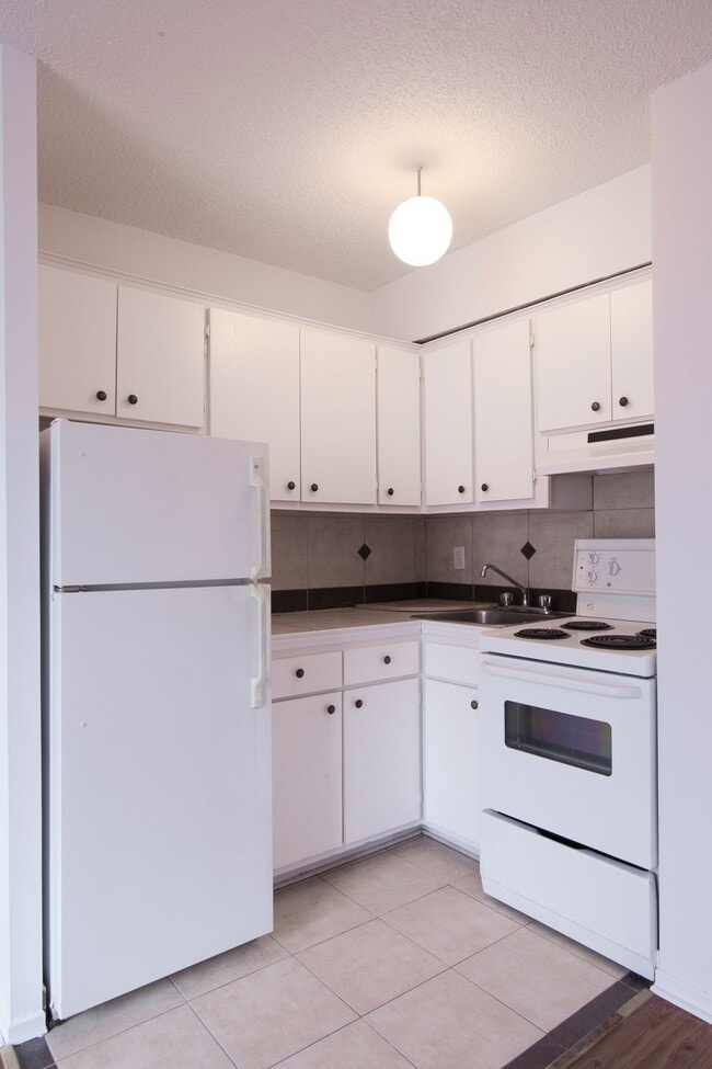 Photo du bâtiment - 1595 Rue Rachel E