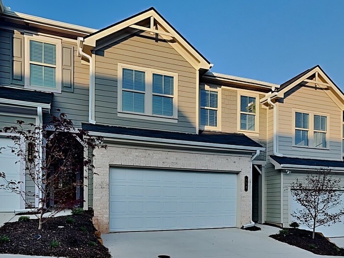 Foto principal - 128 Wayne Ln