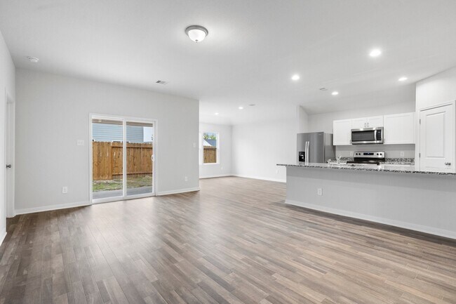 Foto del edificio - 102 Avalon Dr