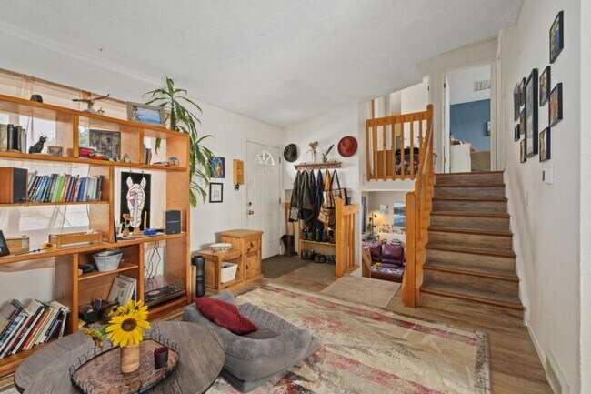 Building Photo - 569 S Edinburgh Dr