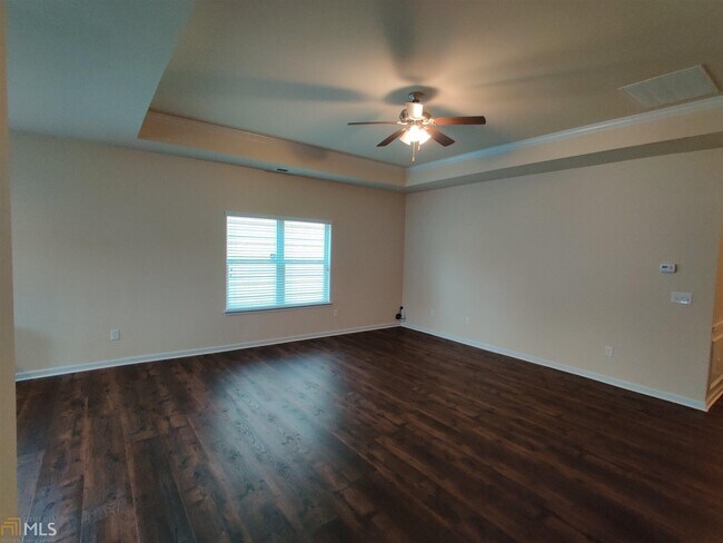 Building Photo - 2 Longleaf Cir