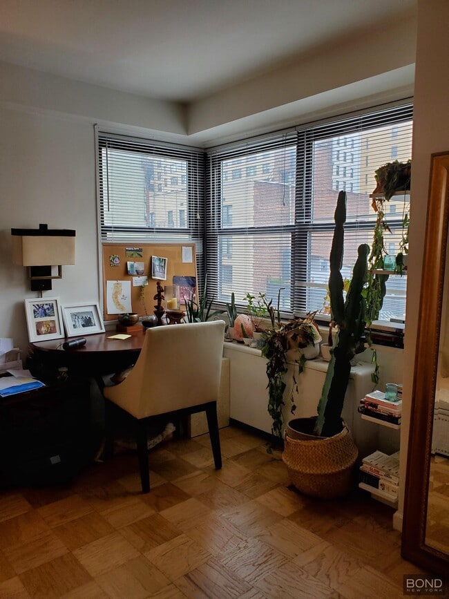 Foto del edificio - 145 E 16th St