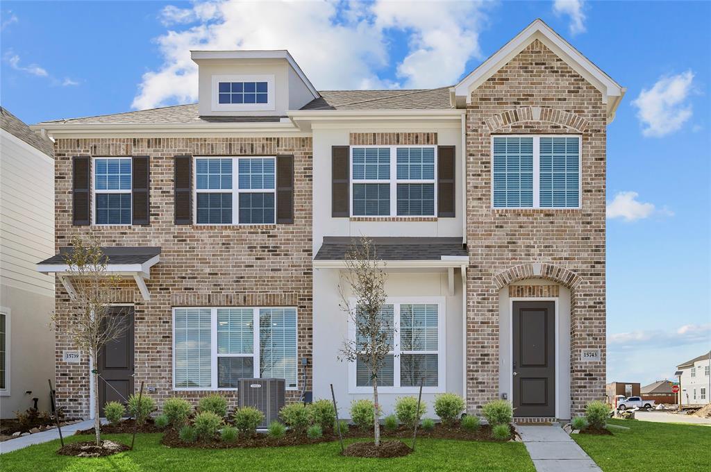 Foto principal - 15743 Blair Castle Dr