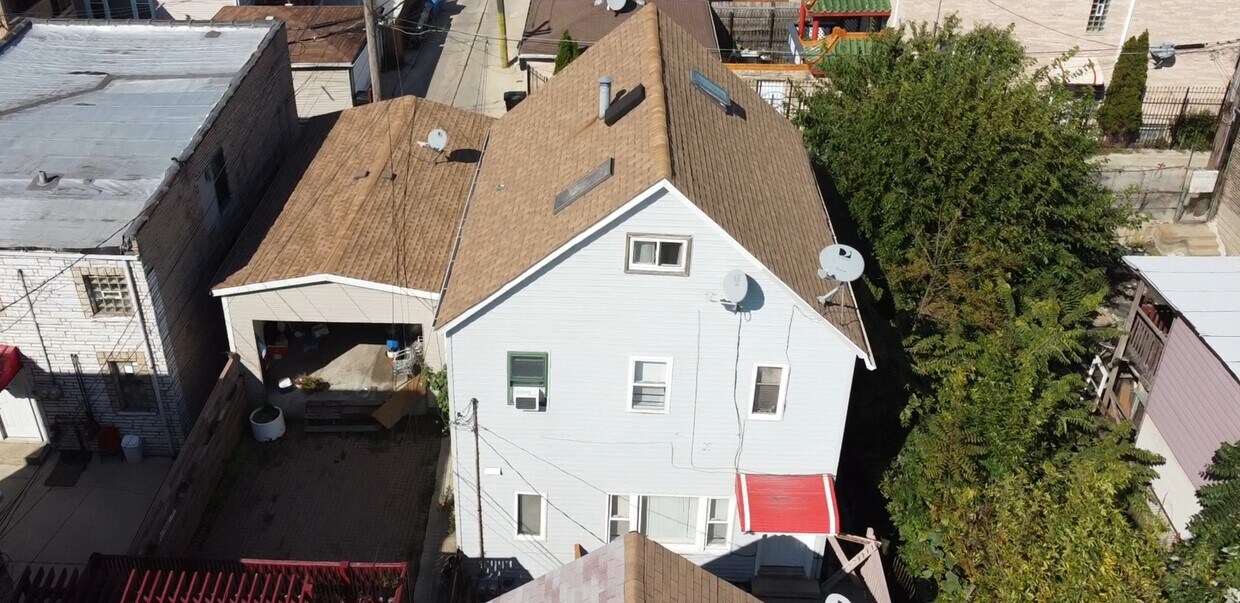 Foto principal - 930 W 29th St