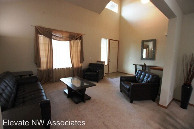 Building Photo - 4 br, 2.5 bath House - 6950 282nd Place NW