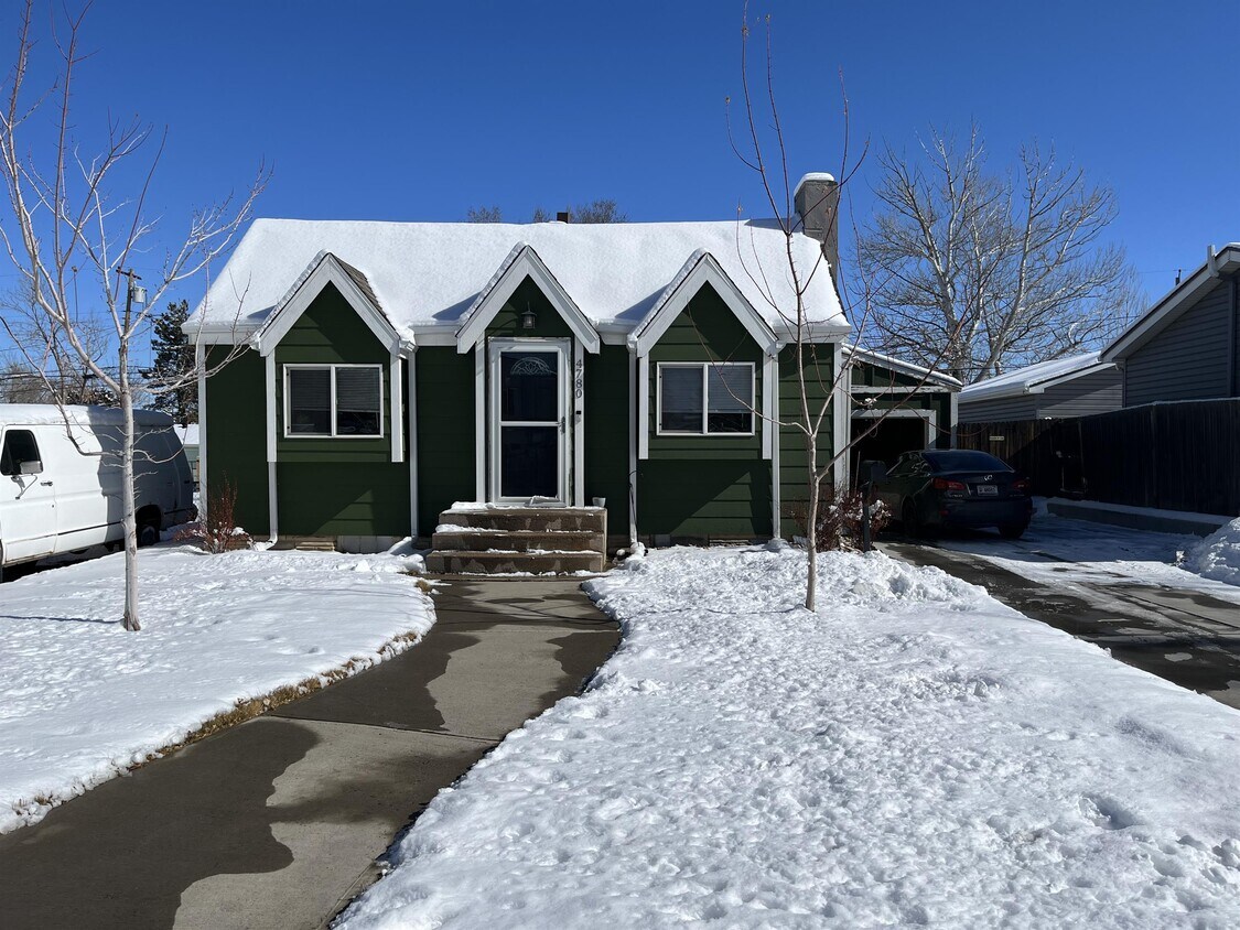 Foto principal - 4780 S Cherokee St