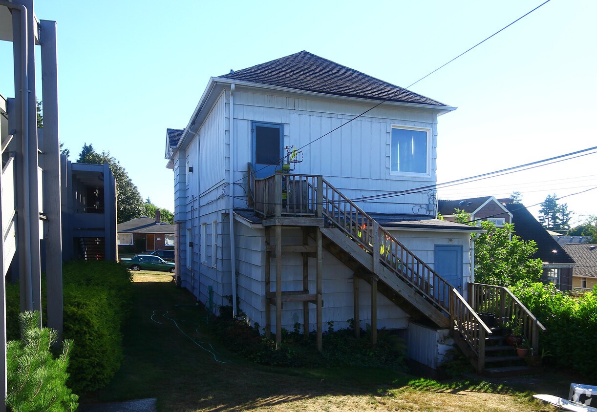 Building Photo - 1115 N L St