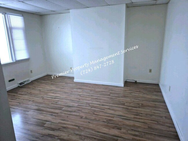 Foto del edificio - 483 New York Ave