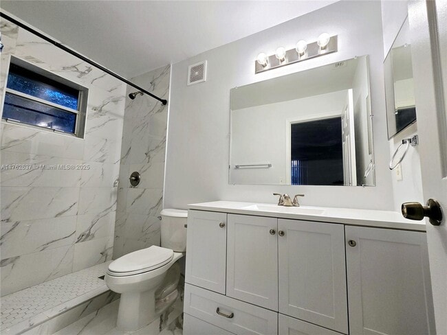 Building Photo - 4160 NW 67th Terrace