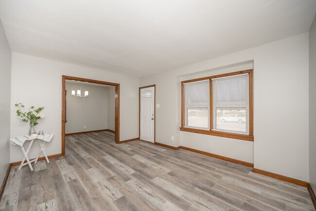 Foto del edificio - 10446 St Charles Rock Rd