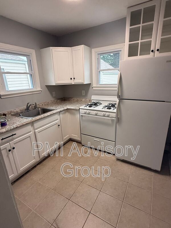 Foto del edificio - 608 SW Medford Ave