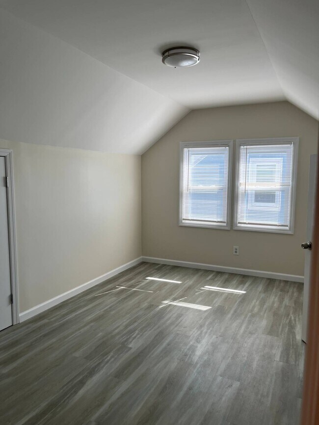 Foto del edificio - 93-04-93241 241st St