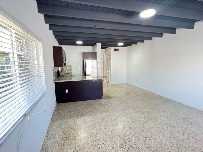 Building Photo - 1222 SW 30th Ct