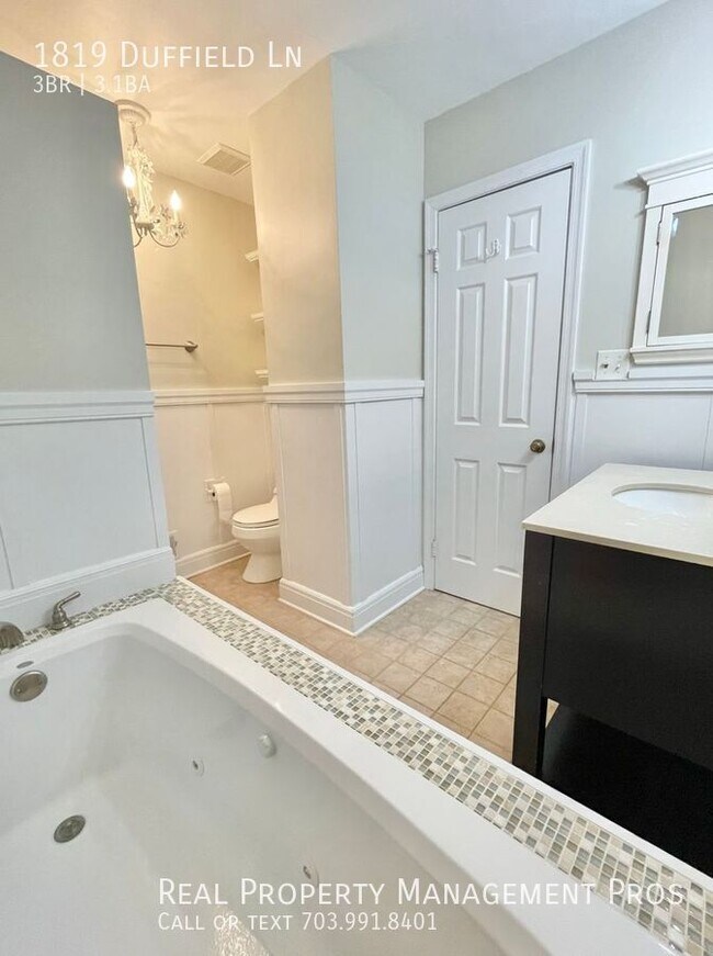 Foto del edificio - 1819 Duffield Ln