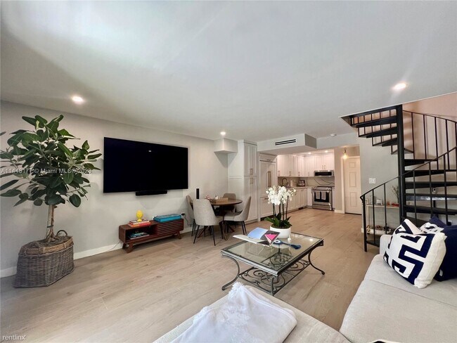 Foto del edificio - 2 br, 2.5 bath House - 3220 W Trade Ave # ...